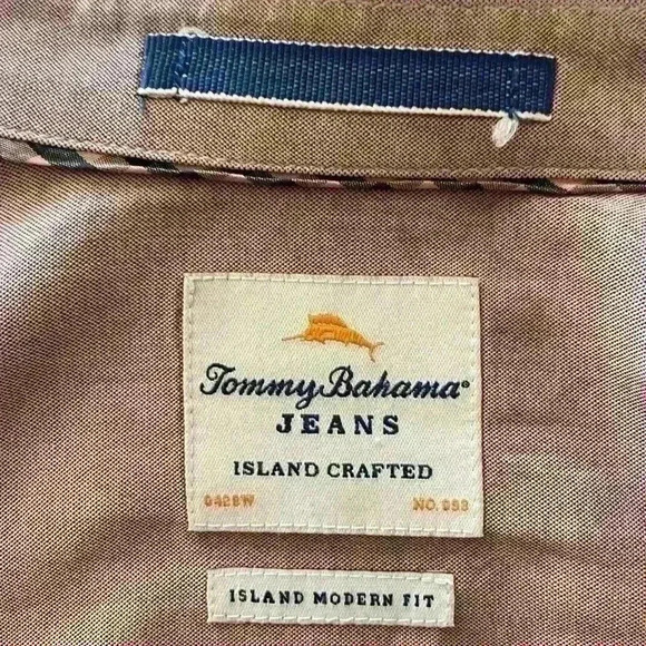 Tommy Bahama long sleeve Men’s Size Large - Picture 2 of 10